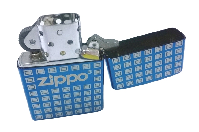 Hop quet Zippo xanh saphire 3D hinh  zippo ntz012 4